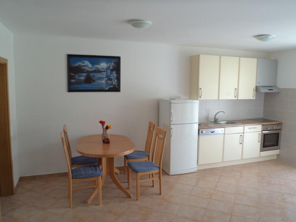 Apartments Petrin Толмин Экстерьер фото